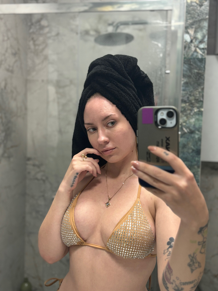 Nude girl KateV in Toronto