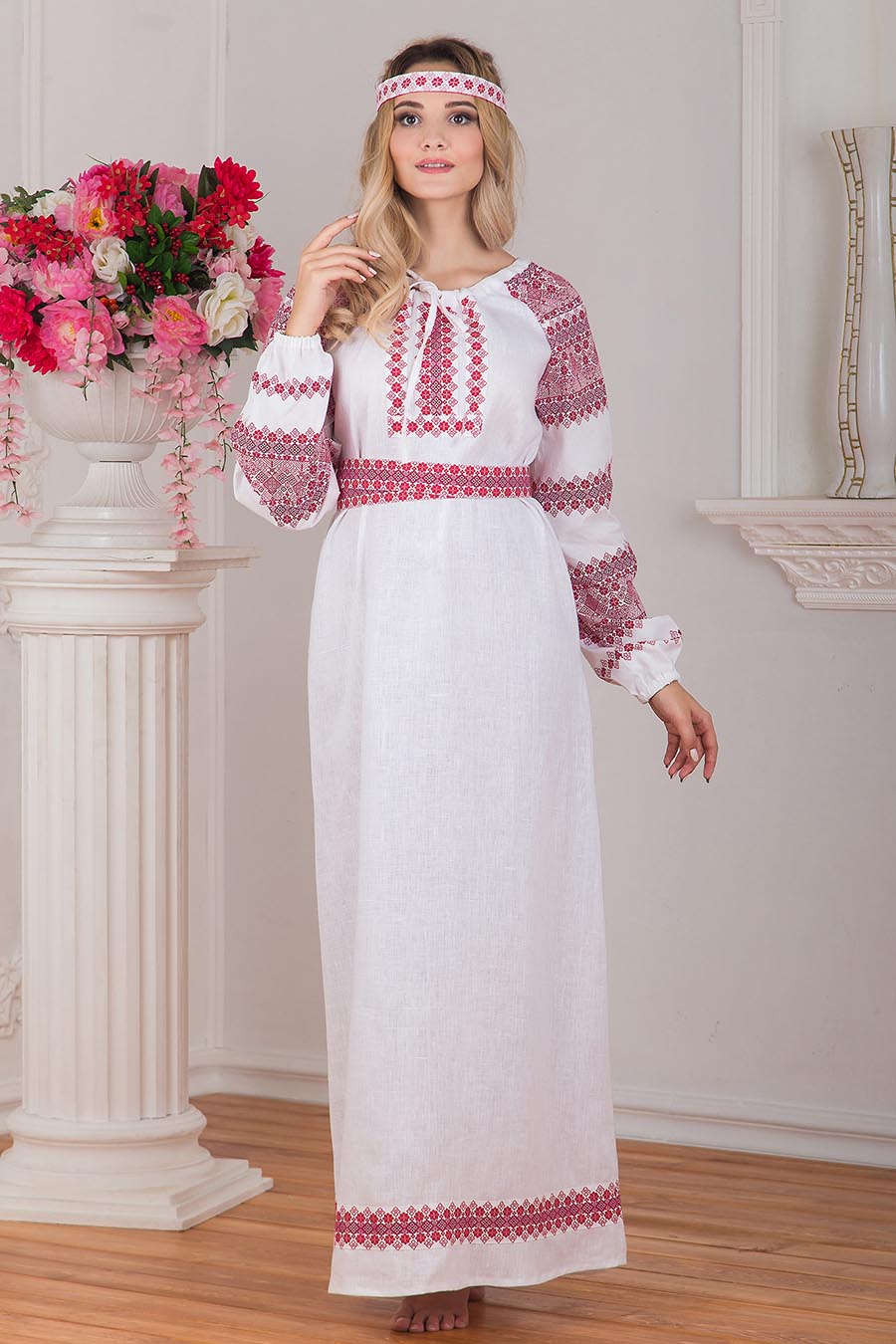 Women in Slavic costumes in Toronto