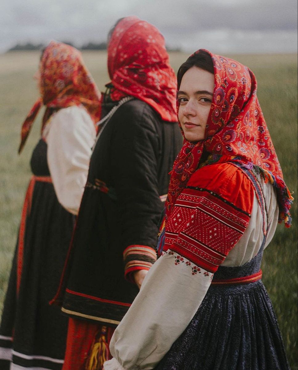 Women in Slavic costumes in Toronto