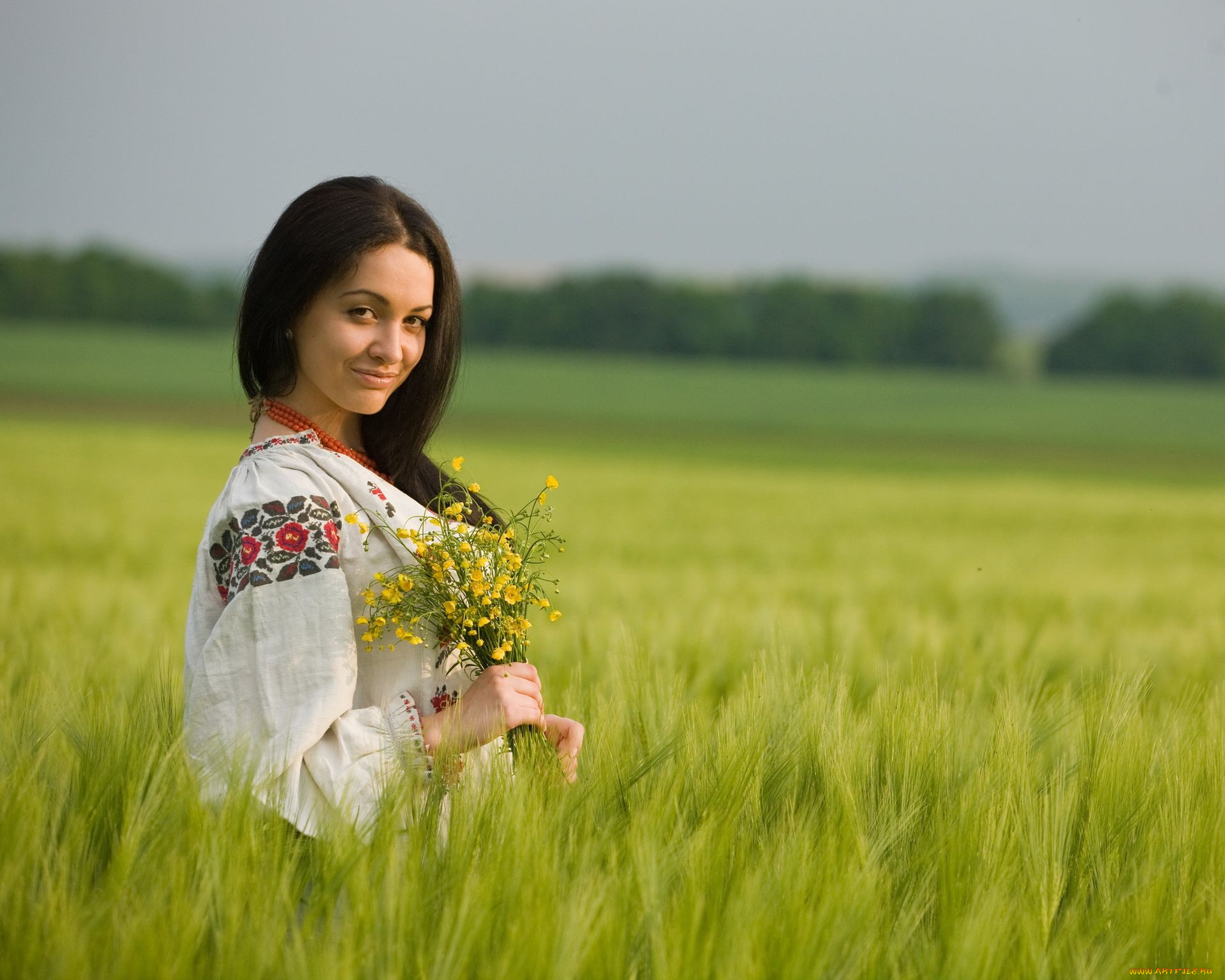 Women in Slavic costumes in Toronto