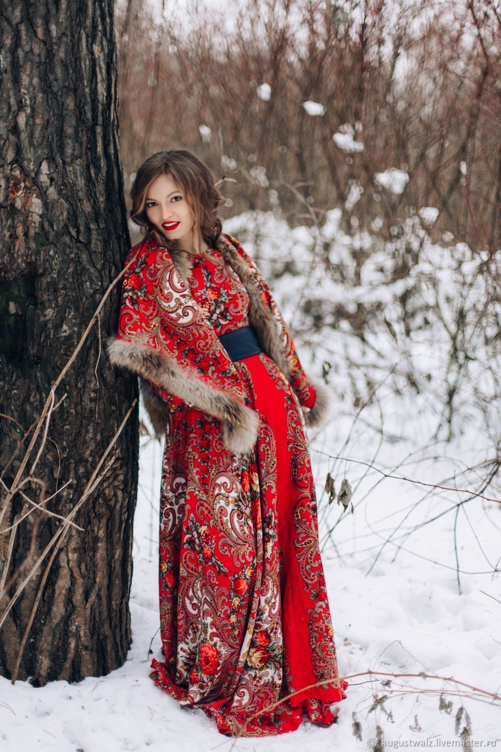 Photo Girls in Slavic costumes in Toronto